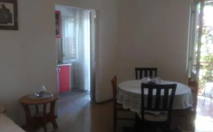 Mravak Apartments