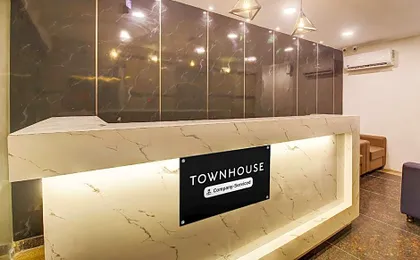 Super Townhouse RCC Hotel Banjara Hills