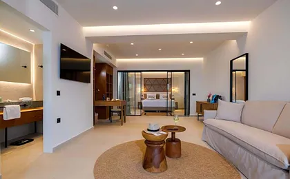 Deos Luxury Suites - Adults Only