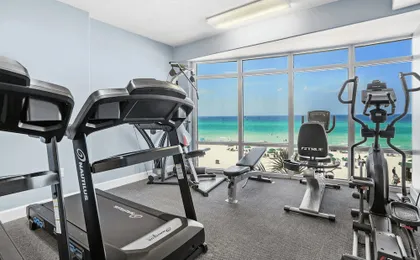 Emerald Isle Resort 1409 Beachfront Access + Chairs Incl Pool, Ocean Views