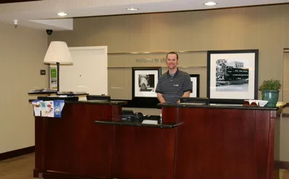 Hampton Inn Alpine (H)