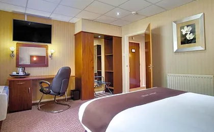 Apollo Hotel