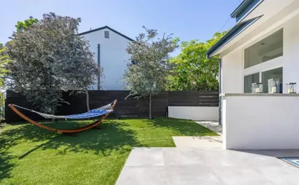 Troy Dr - Sleek & Modern Hollywood Hills Home With Stunning Views
