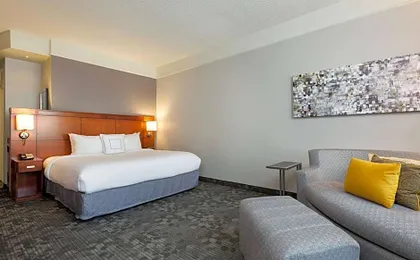 Courtyard by Marriott Houston by The Galleria