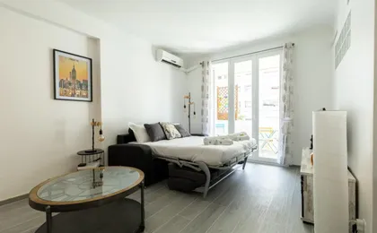 Upstays Terrace 44m Apartment Carnot