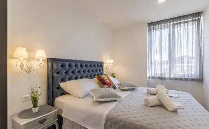 Carmen - 2 Bedroom Apartment - Downtown