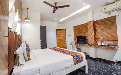 Fabhotel Chs
