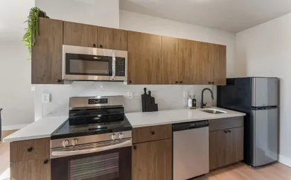 4211 Suites