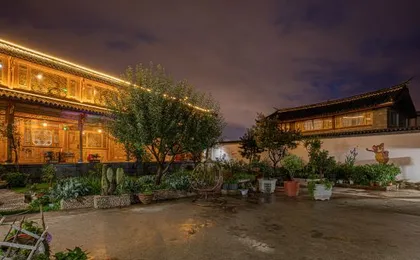 Lijiang Wenfu Courtyard Inn