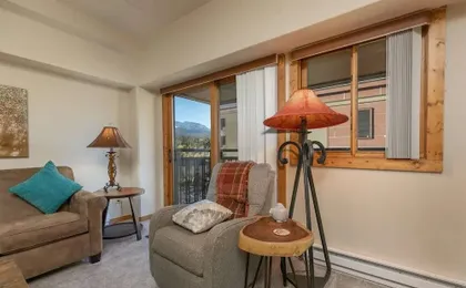 Comfortable 2-bedroom Village at Breckenridge Condo