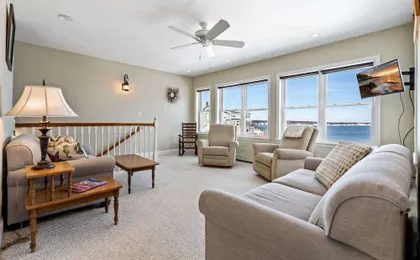 Wright by the Sea For 10!