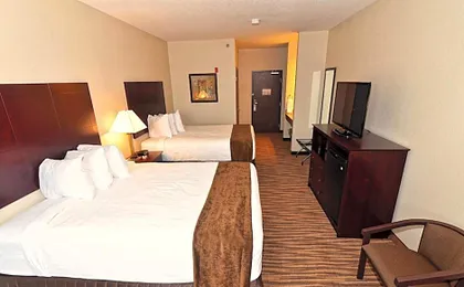 Cobblestone Inn & Suites - Clarion