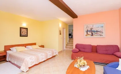 Apartment Oli