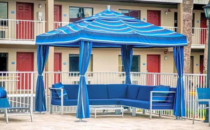 Hotel South Tampa & Suites