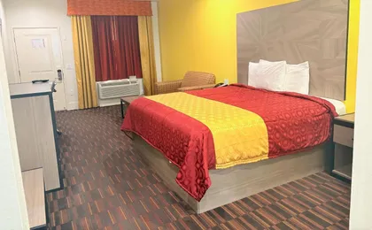 Americas Best Value Inn & Suites Houston Veterans Memorial (Adults only)