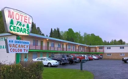 Cedars Motel