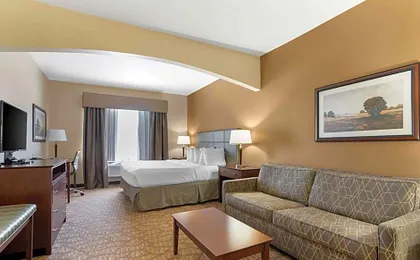 Best Western Plus Butterfield Inn