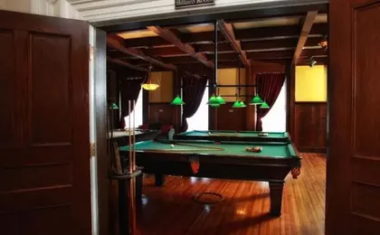 The Stockade Inn