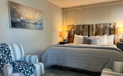 Abalonia Inn