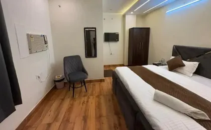 AKS Grand Hotel in Varanasi