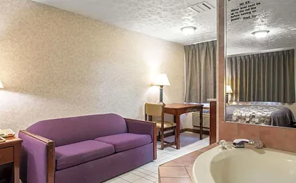 Rodeway Inn & Suites Branford - Guilford