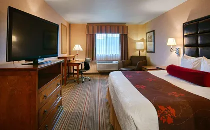 Best Western Plus Rama Inn & Suites