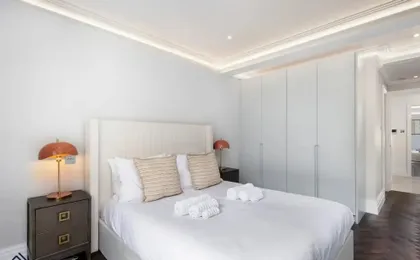 1 Min Walk to Harrods Knightsbridge Duplex