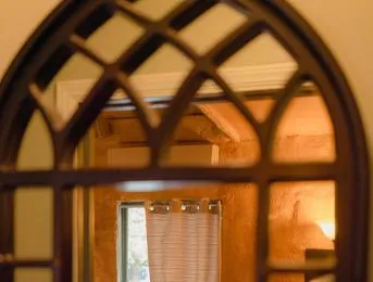 Cabernet House, an Old World Inn
