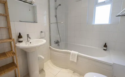 Joivy Charming 1 Bed Flat, Sleeps 4
