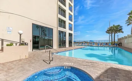 Walkable, All-suite 3br: Suntide III - Unit 1003