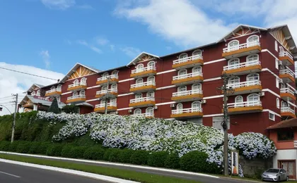 Galo Vermelho Hotel