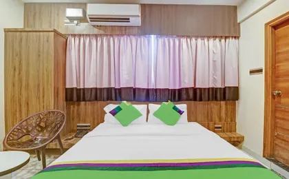 Treebo Trend Silver Key Hotel