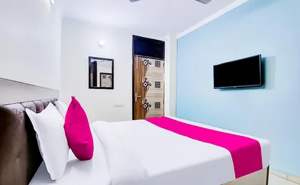 Hotel Acclaim 7 Sky
