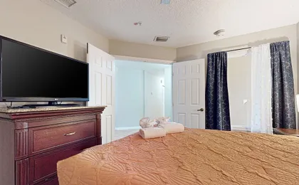 Comfy Condo With Central AC, Wifi, Private Washer/dryer Minutes to Theme Parks