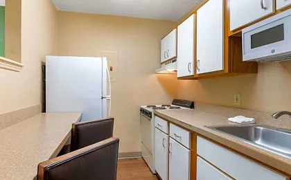 Extended Stay America Suites - Cleveland - Middleburg Heights