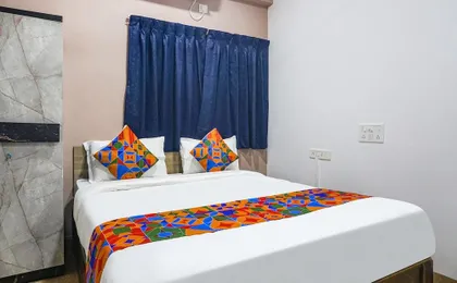 Fabhotel Grey Inn