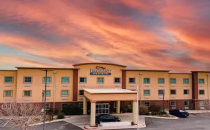 Baymont by Wyndham Midland Center
