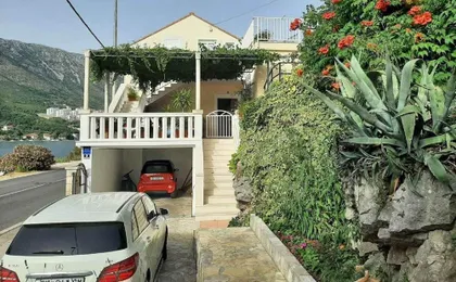 Apartment Cetinic - Two Bedroom Apartment with Terrace And Sea View