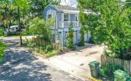 Treetop Cottage - 3 blocks from Historic District