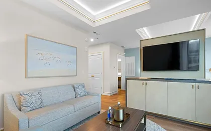 Harbor Suites at Harborwalk Village