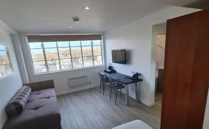 Roland House Apartments