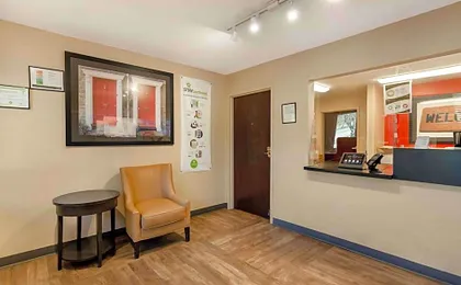Extended Stay America Select Suites - Roanoke - Airport