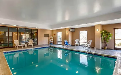 Comfort Suites South Point - Huntington