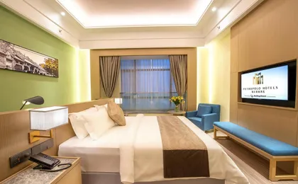 Metropolo Jinjiang Hotel