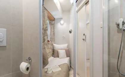 Jupiter Lux Rooms