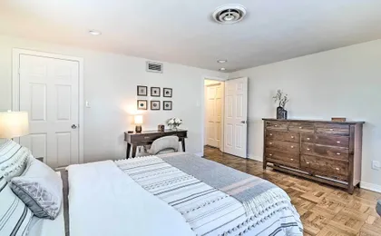 Mid-century Modern Escape in Central Lakeland!