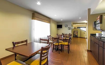Quality Inn Memphis Northeast Near I-40