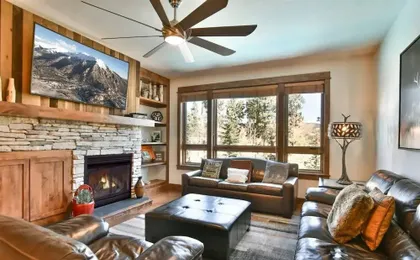 Bluesky Breckenridge Luxury 3 Bedroom Condo at Snowflake Lift