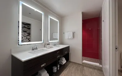 Ahern Luxury Boutique Hotel