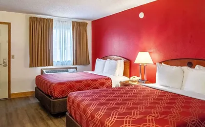Econo Lodge Inn & Suites Madras